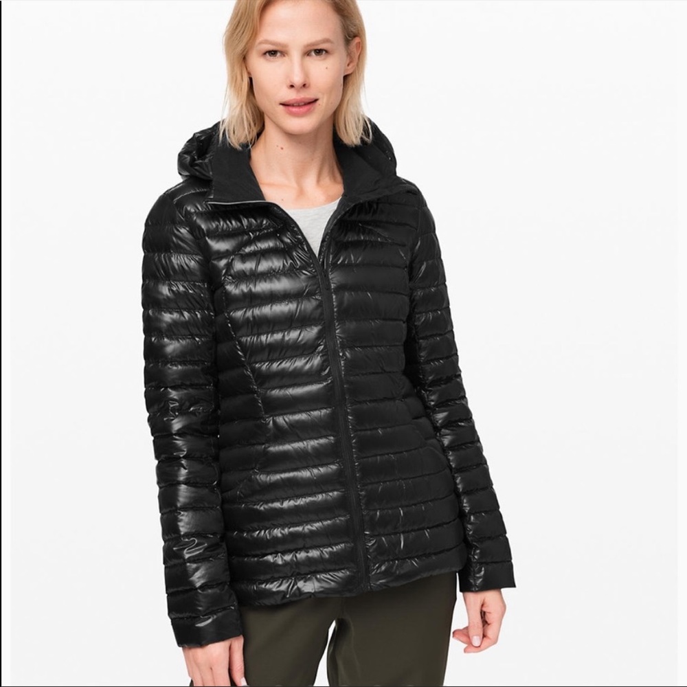 Lululemon Pack It Down Shine - Black Size 6